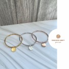 « Nala » Bangle armbånd gullbelagt med rund graveringsplate thumbnail